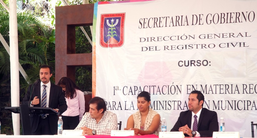 CAPACITAN AUTORIDADES A PRÓXIMOS OFICIALES DE REGISTRO