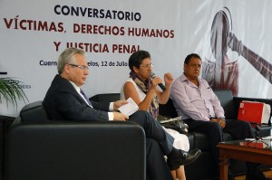 Conversatorio victimas derechos humanos y justicia penal20130711_1936