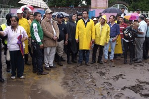 GRACO-RECORRIDO POR AMACUZAC Y PTE DE IXTLA POR INUNDACIONES20130916_0909