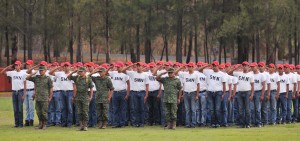 GRACO-TOMA DE PROTESTA DE BANDERA DEL PERSONAL DEL SERVICIO MILITAR (7)