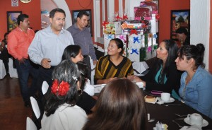 JMB en el Festejo del Día de la Mamá de las Trabajadoras del SAPAC (1)