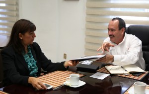 Jorge Messeguer Y Lucero Benítez 