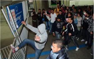 POR SEGUNDO DÍA, PARAN METRO DE SAO PAULO