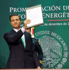 PROMULGA PEÑA LAS LEYES ENERGÉTICAS