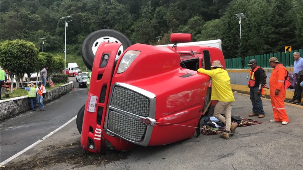 Se Vuelca Tráiler En La Autopista México Cuernavaca Zona Centro Noticias 0944