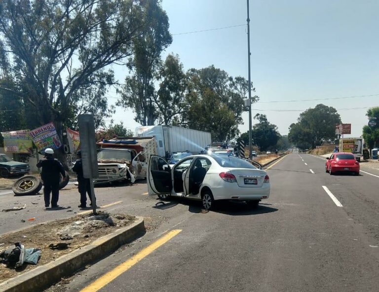 Accidente En La Carretera Santa Bárbara Izúcar De Matamoros Deja Un Muerto Y Tres Heridos Zona 5541