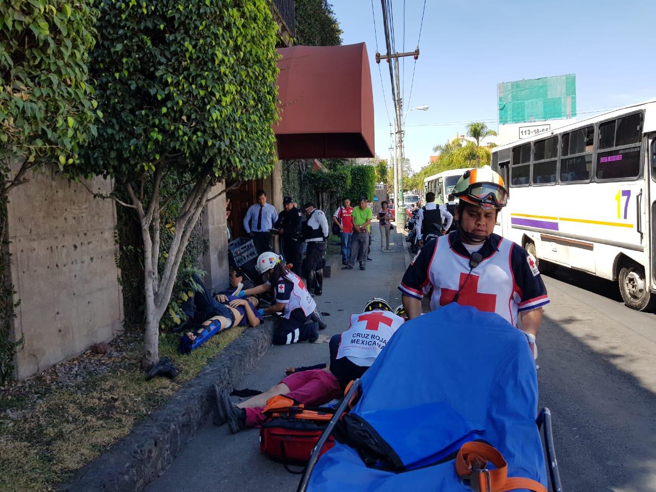 Motociclista Atropella A Tres Personas En Sanborns Casa De Piedra De Avenida Plan De Ayala Zona Centro Noticias